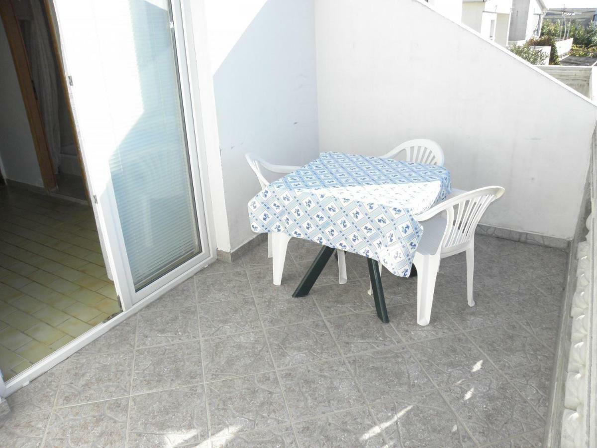 Apartments Fabijan - 50M From Sea Povljana Esterno foto