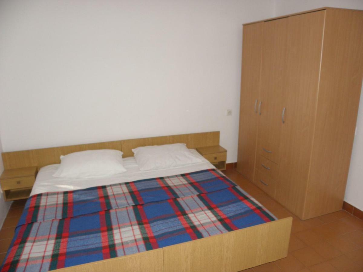 Apartments Fabijan - 50M From Sea Povljana Esterno foto